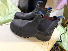 Blundstone Black Leather Chelsea Work Boots Slip-On Lug Sole Pair