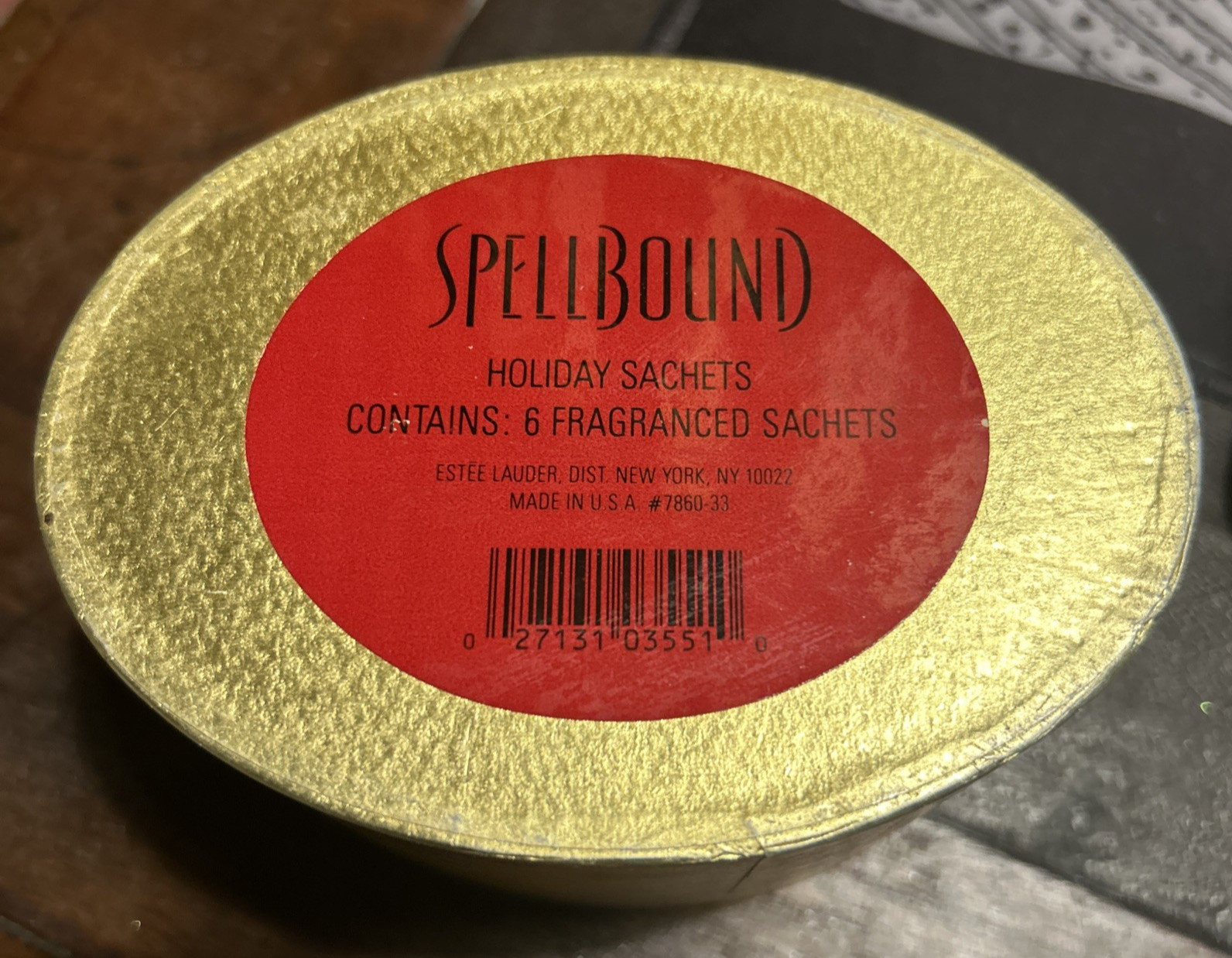 Rare Vintage Estee Lauder "Spellbound" Gift Box of 6 Fragranced Holiday Sachets 6