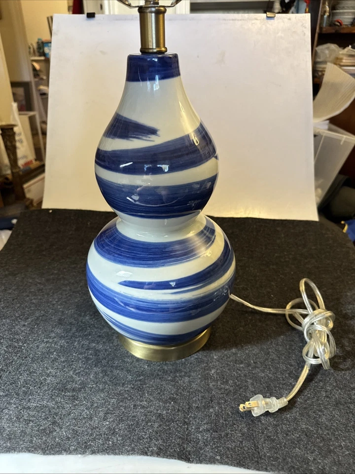 Swirl Ceramic Table Lamp Blue & White 20” - Image 2 of 4