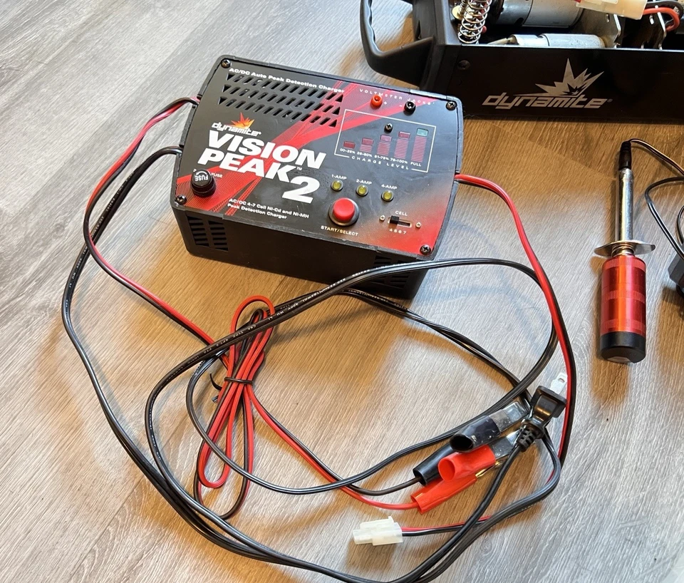 Team Losi XXX-NT Nitro Stadium Truck Parts + Dynamite NITRO RC BUNDLE AS IS LOT - Image 4 of 4