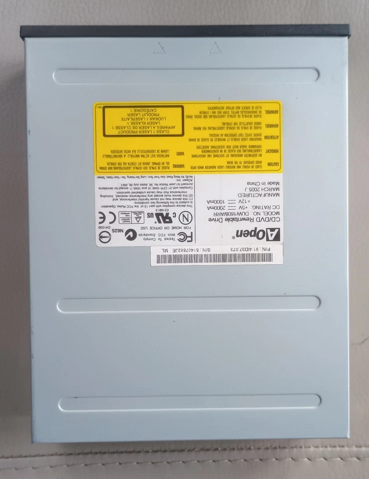 Black AOpen DUW1608/ARR 5.25" IDE CDRW DVD-RW Internal Desktop Drive - Image 3 of 3