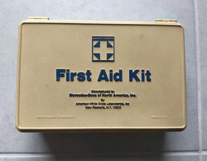 FIRST AID KIT White Cross MERCEDES BENZ W123 300TD W116 R107, PART # 9008650850