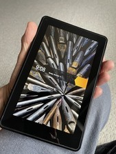 Amazon kindle Fire 1st Gen D01400 Works Perfectly Looks Great But Selling AS IS