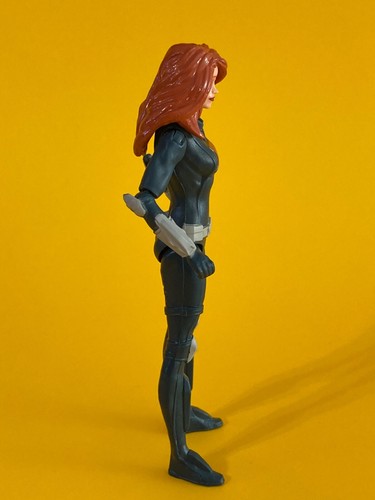 Marvel's Avengers Black Widow 5.5 inch action figure 2016 Hasbro - Picture 4 of 7