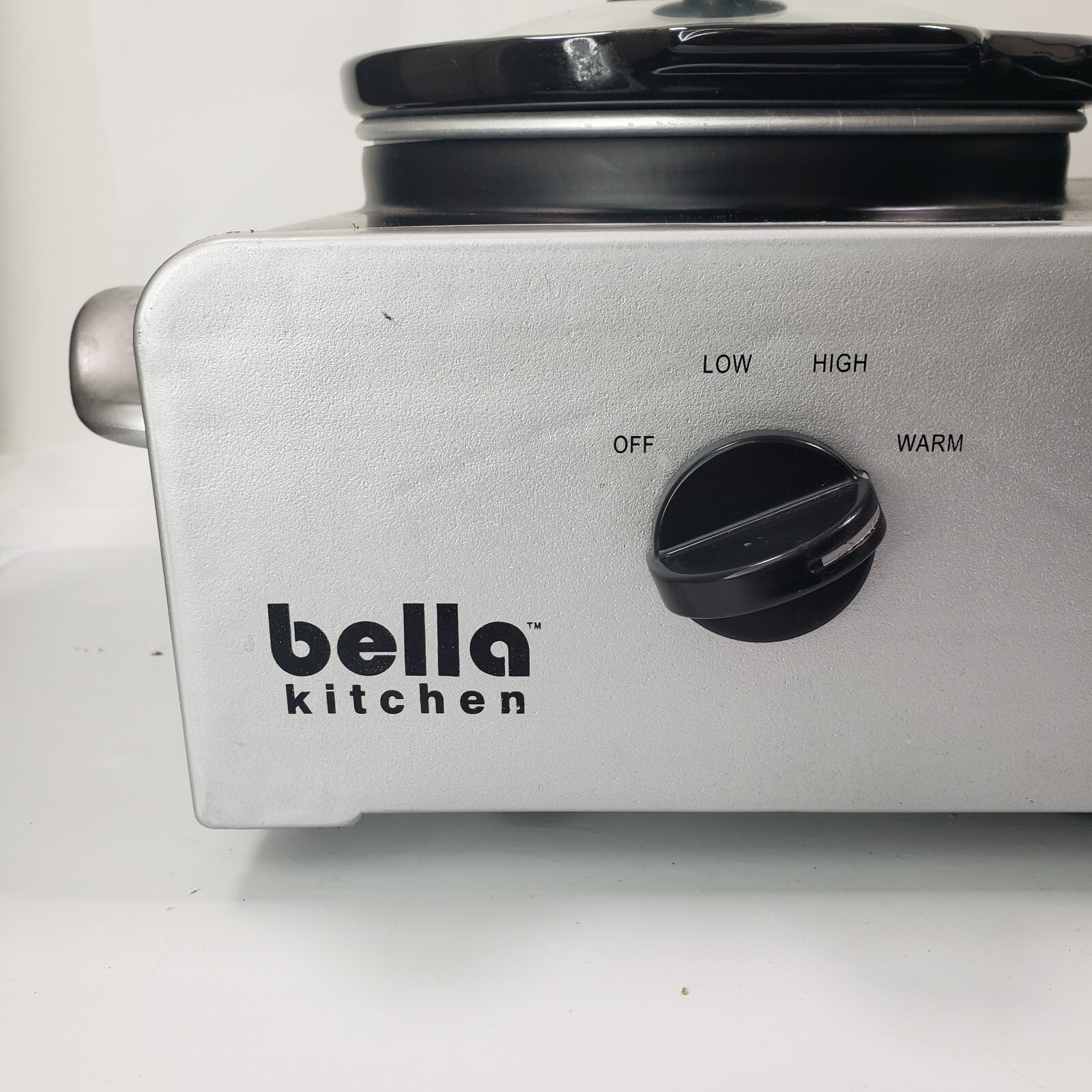 BELLA  Triple Slow Cooker And Server Warmer  1.5 qt. 3-Dishes Buffet With Lids. 