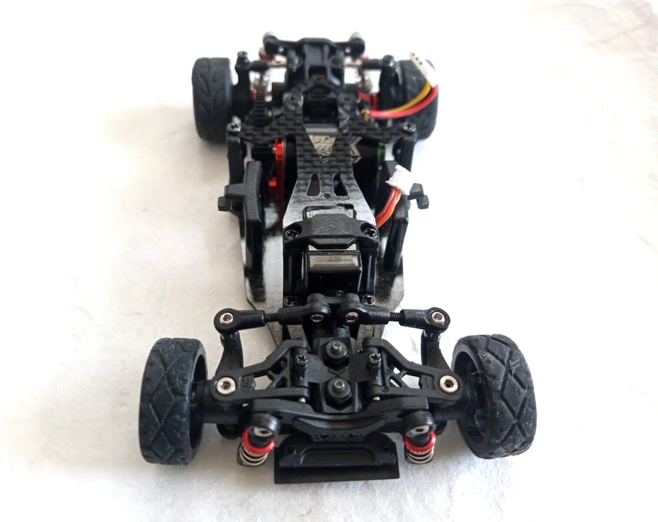 Atomic AMZ MICRO 2WD 1/27 Chassis kit 2.4Ghz 98mm Option Parts MINT - Image 4 of 4