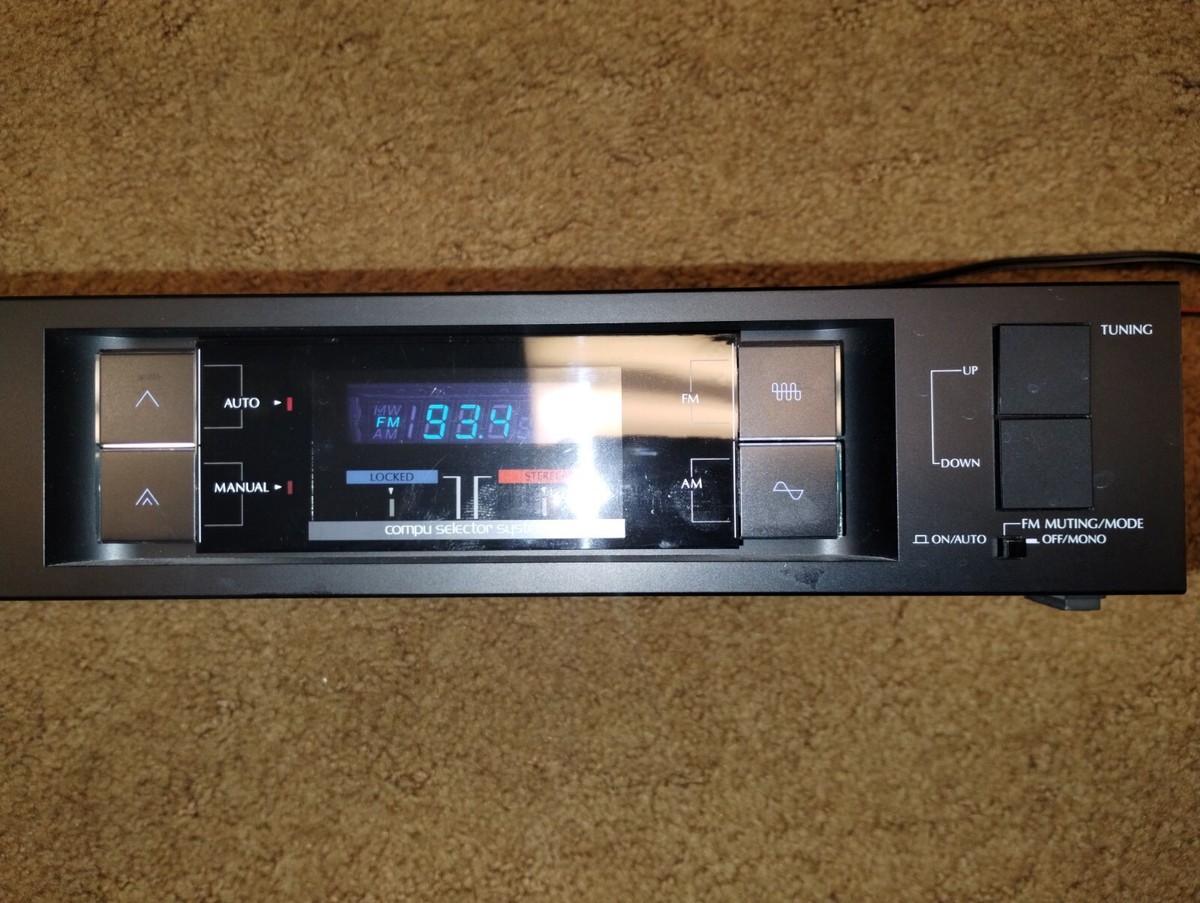 vintage SANSUI T-910 AM / FM Stereo Quartz PLL Synthesizer Tuner