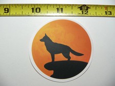 GERMAN SHEPHERD SMALL STICKER DECAL CIRCLE ON LEDGE DOG PET FUNNY