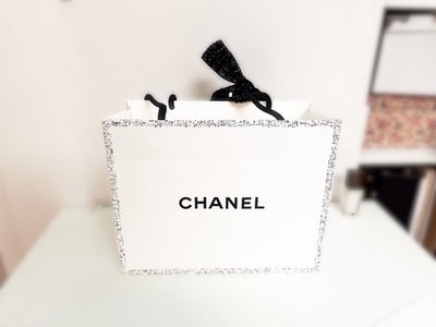 Chanel gift bag M Christmas camellia white with black tweed ribbon sequins
