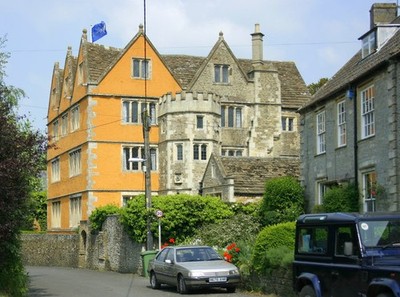 Photo A2 2008 : Beckington Castle Has now been painted up gaudy and take c2008