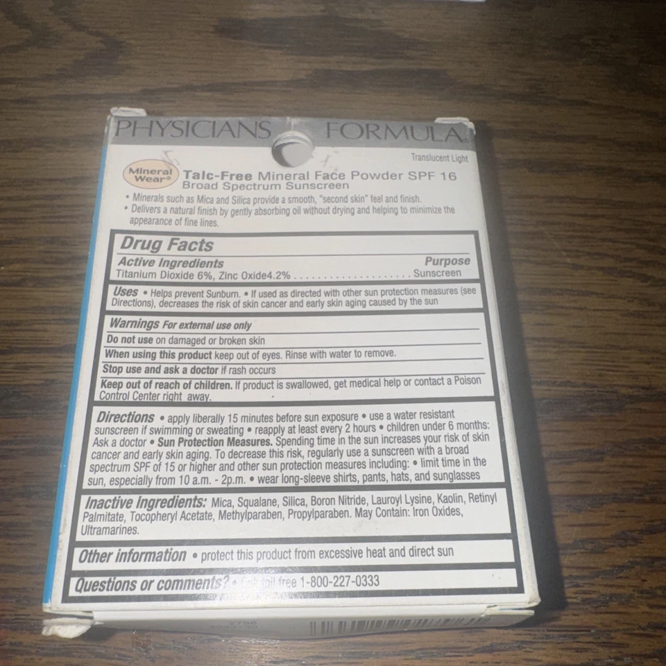 Physicians Formula Mineral Wear Mineral Face Powder, Translucent Light #2796 - Image 2 of 2