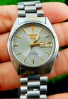 Vintage Of SEIKO 5 AUtomatic 21 Jewels Men Wrish Watch Day Date Japan 7S26_6000