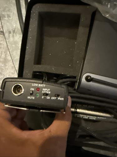 Shure Wireless System UT4 Diversity Receiver UT1 Transmitter UNTESTED READ DESC - Picture 14 of 20