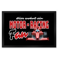 Sportwagen FußMatte XXL In 50X75 Cm Mit Spruch: Hier Wohnt Ein Motor-Racing Fan