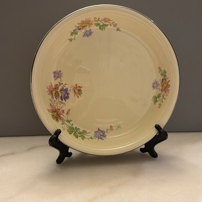 Vtg 1930s OvenServe Deep Dish Pie Plate 10'' Made in USA Flowers OS-65/VR-232