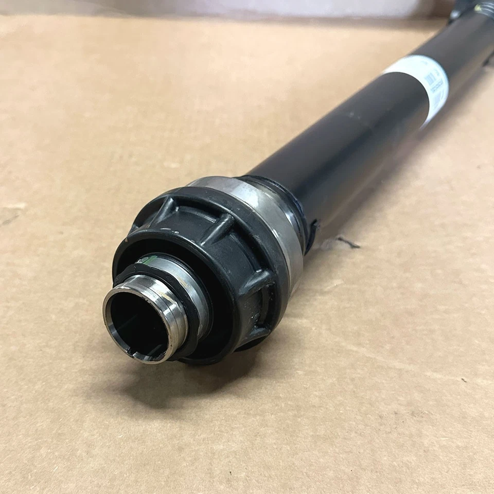 Eixo de transmissão novo fabricante de equipamento original 2020-2023 Ram 1500 - Mopar - 68259562AA - Imagem 3 de 4