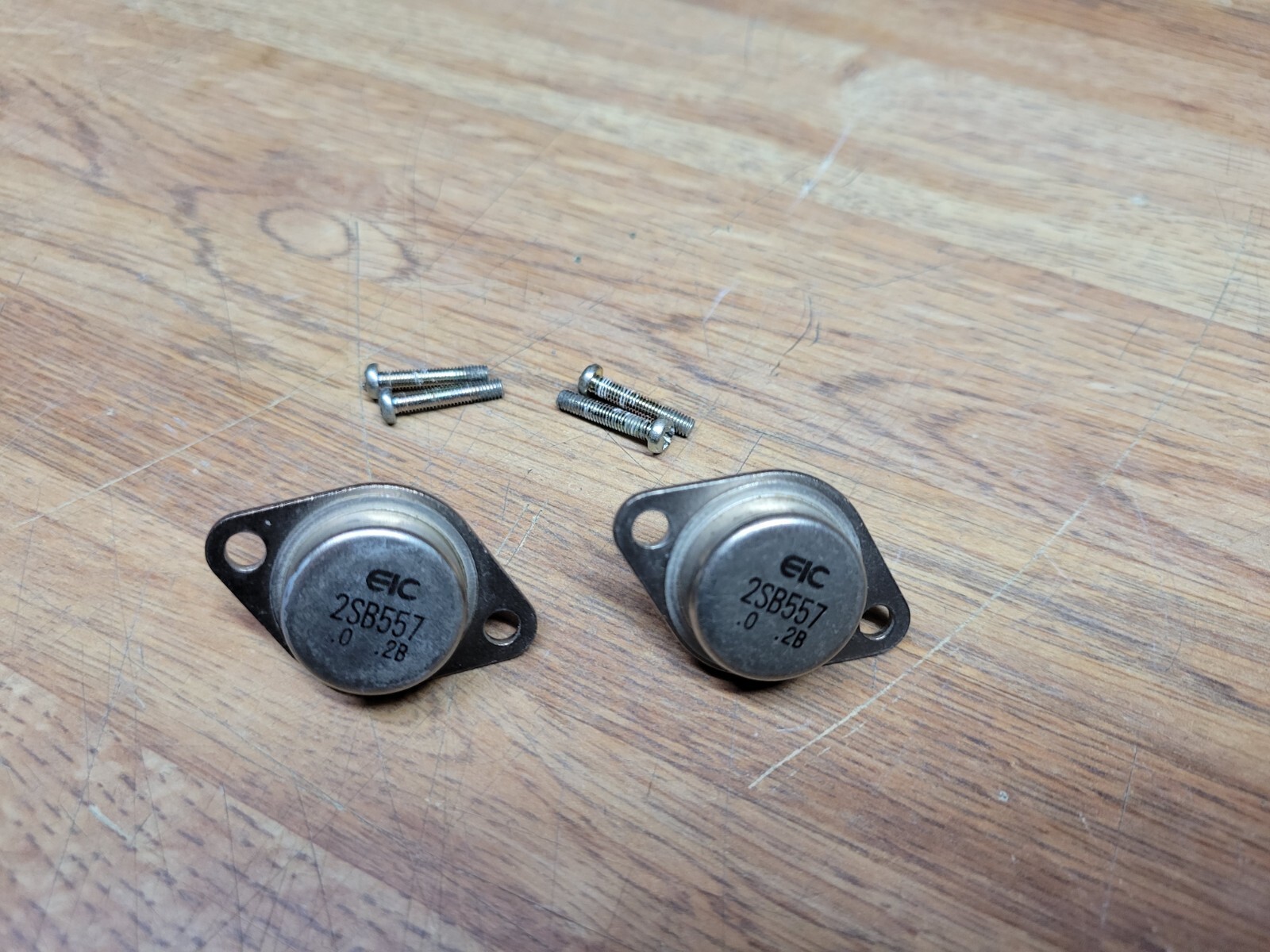 Pioneer SX-950 2SB557 EIC Output Transistor | OEM | 1 Per Sale | Japan