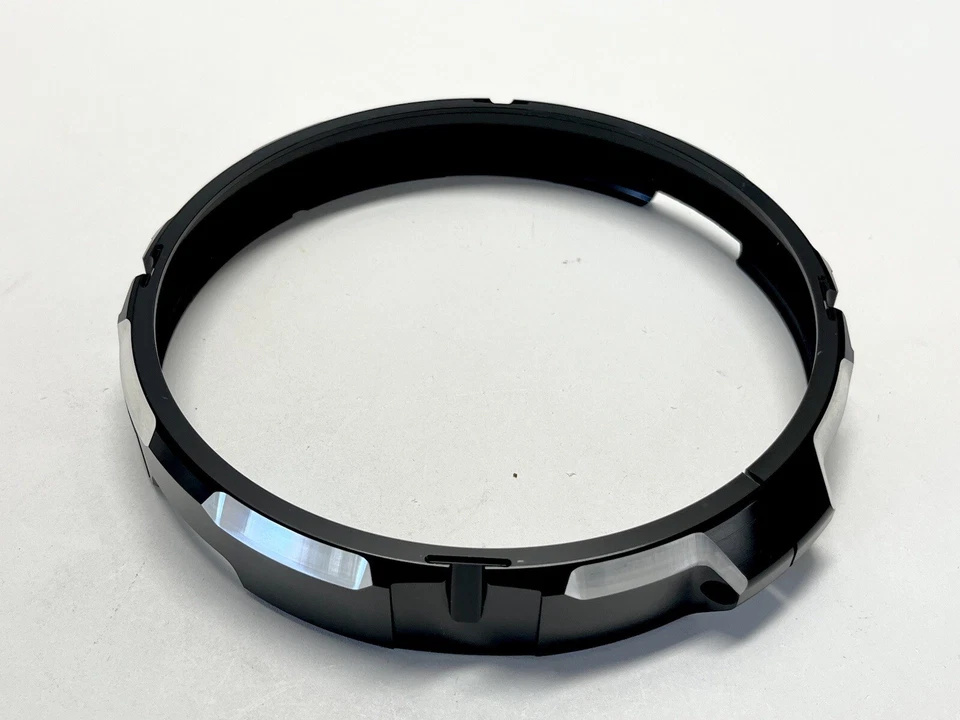 Bisel de aluminio para faros Ducati Performance Scrambler Billet 97380231A Foto 3 de 4