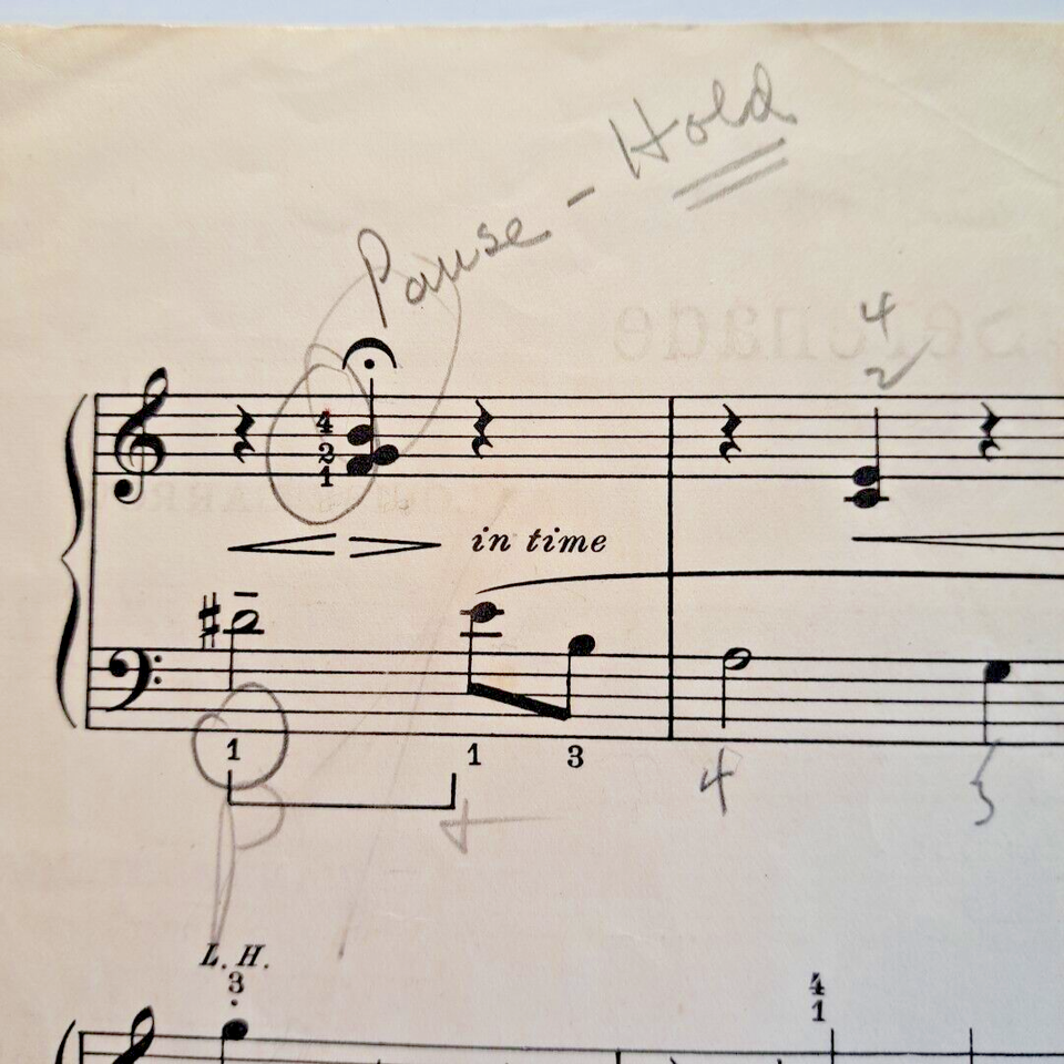 Music Sheet PUPPET SERENADE Piano Solo 🎵 © 1951 Louise Garrow