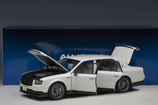 AUTOart 1/18 Toyota Century GRMN Pearl White Finished Model #78764