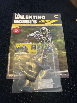 Build Valentino Rossi Yahama IZR-M1 1:4