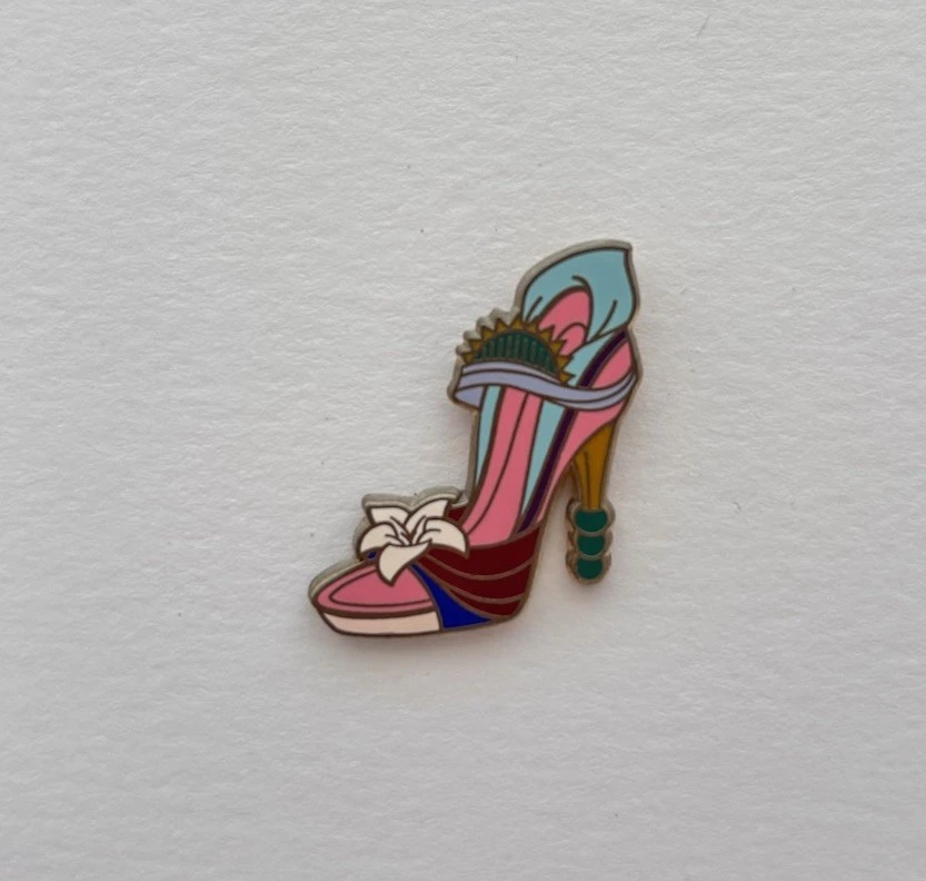 Disney Divas Mulan Shoe Design Collectable Single Pin