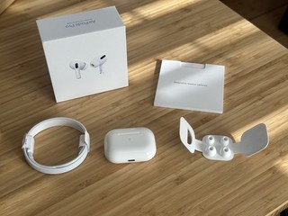 Apple AirPods Pro 1ª Generación con Estuche de Carga Caja Cable USB Puntas para las Orejas