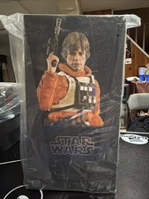 Hot Toys Star Wars Luke Skywalker Snowspeeder Pilot MMS585 1 6 Scale Figure New