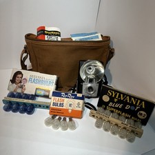 Vintage Kodak Brownie Starflash Camera, with bag and three boxes of bulbs