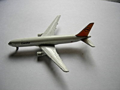 Flugzeug Boeing B-767-300 ''Condor'' weiß Schabak 927/ 1:600