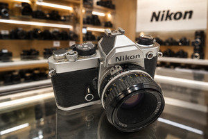 Nikon FM Film 35mm SLR Camera  Nikkor  50mm F2  lens  new seals + filter  raaug