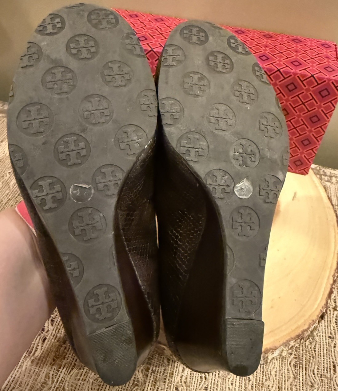 Tory Burch Python Patent Brown & Black Leather Go… - image 11