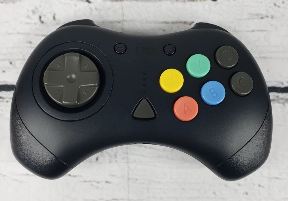 Gamepad inalámbrico Retro Fighters D6 para Dreamcast, Switch y PC color negro Foto 3 de 4