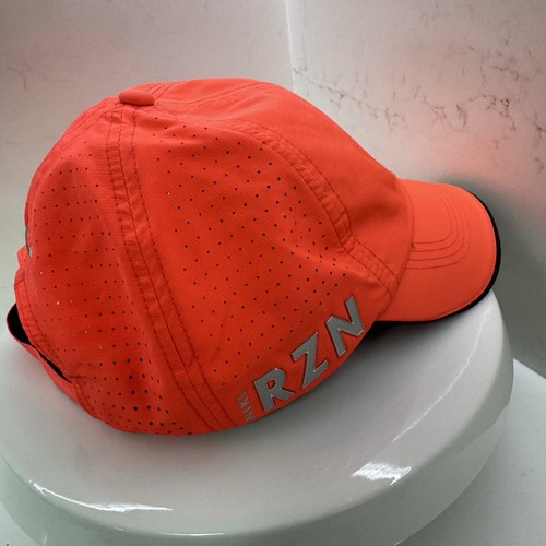 Nike Retro Tour RZN/VrS Cappello Uomo Berretto da Golf Traforato - Salmone - Foto 5 di 8