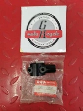 NOS SUZUKI MASTER CYLINDER HOLDER 59671-45100 S11