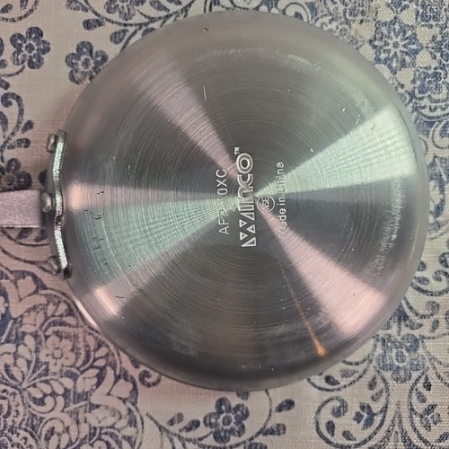 Winco - AFP-10XC - Gladiator™ 10 in Non-Stick Aluminum Fry Pan - Picture 5 of 8