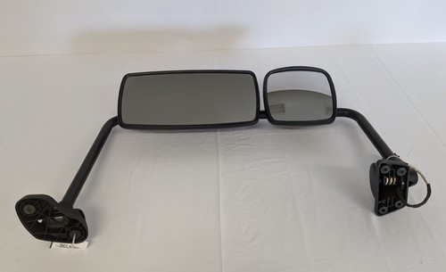 *Cracked Mounts* Freightliner M2 RH Remote HTD Black Mirror - P/N A22-74244-014