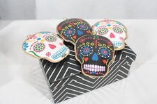 DIA DE LOS MUERTOS FANCIFUL SKELETON PAINTED METAL SET OF 4 ORNAMENTS NEW