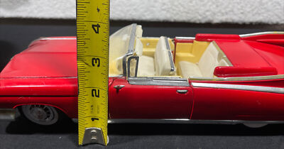 Maisto CADILLAC ELDORADO BIARRITZ 1959 SCALE 1/18 Made In