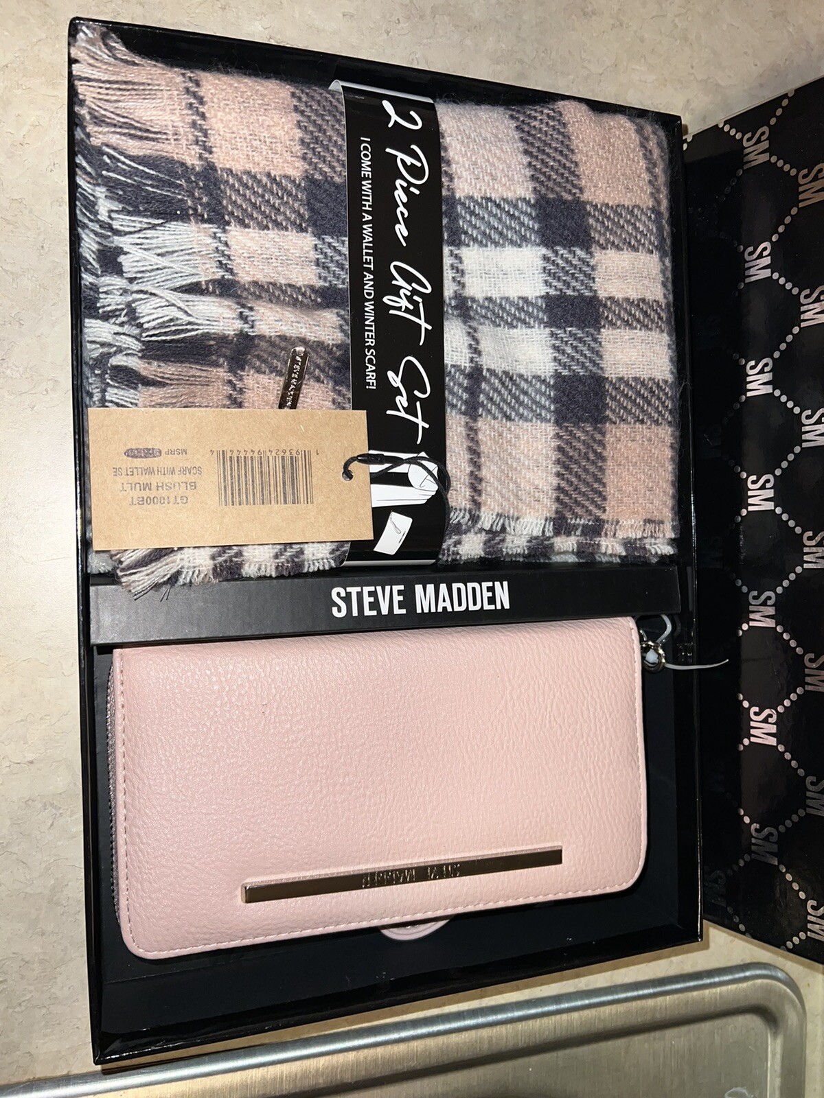 Steve Madden Gift Set w/Scarf and Wallet | eBay