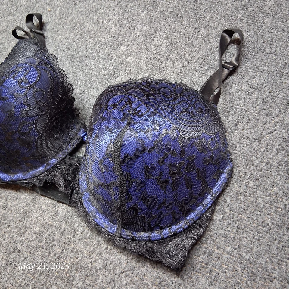 Frederick's of Hollywood Bra Women Size 34 E Blue With Black Lace Cover Lightly - Image 2 of 4