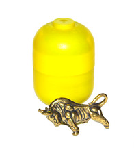 Metallfiguren     Anhänger Stier Messing