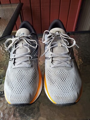 New Balance Men Fresh Foam Evare V1 Running Shoe US 10.5 D Gray Athletic Sneaker