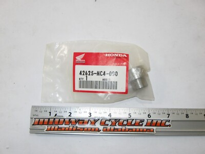 HONDA 82-22 CB300 CBR250 XL250 OEM REAR AXLE DISTANCE COLLAR 42625 HONDA 82-22 CB300 CBR250 XL250 OEM REAR AXLE DISTANCE COLLAR 42625