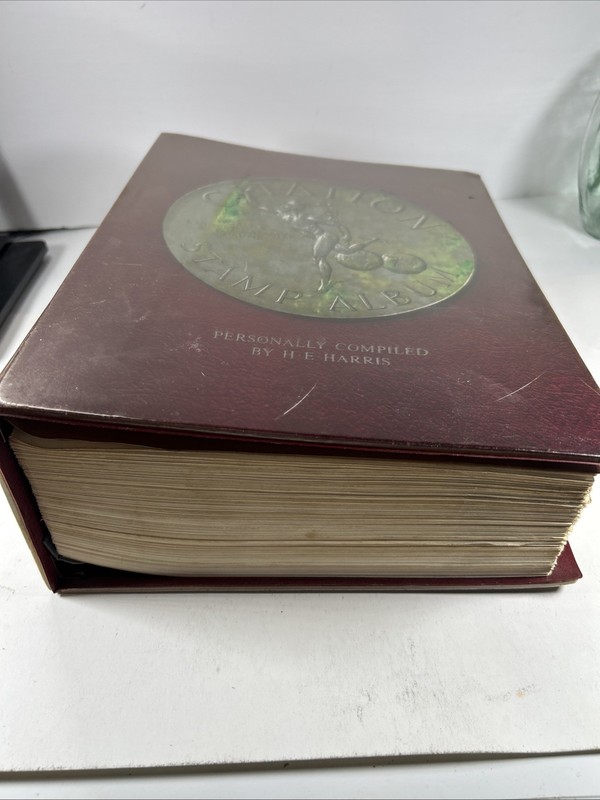 Citation Stamp Album- Stamps From Around The World-2,000+ Stamps-H.E. Harris
