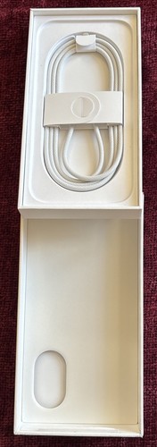 Apple iPhone 16 Black 128GB Empty Box AND Unopened Charging Cable ONLY Free Ship - Zdjęcie 3 z 4