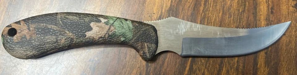 Cuchillo de hoja fija Case XX Hunter Ridgeback con mango Camo Zytel y funda de nailon Foto 4 de 4
