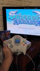 SEGA Dreamcast White Console Bundle: Controller, VMU, Mic, Games NTSC-U 480p