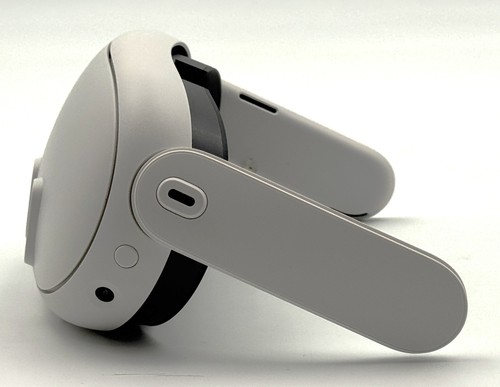 Meta - Quest 3 Breakthrough Mixed Reality - 128GB - ( BROKEN INTERNAL RUBBER ) - Picture 4 of 7