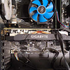 GIGABYTE NVIDIA GeForce RTX Graphics Card PCIe x16 Fan Heatsink Cooling